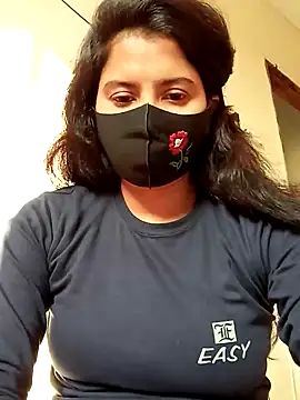 Snapshot of Cute_Nipa chatting on 12.24.24 Cute Nipa online show from 12.24.24