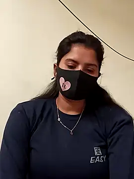 Snapshot of Cute_Nipa chatting on 12.30.24 Cute Nipa online show from 12.30.24