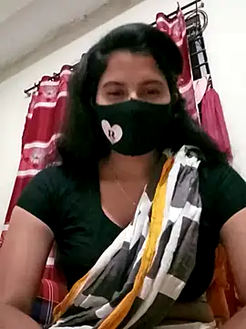 Snapshot of Cute_Nipa chatting on 12.30.24 Cute Nipa online show from 12.30.24