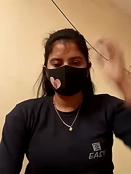 Snapshot of Cute_Nipa chatting on 12.31.24 Cute Nipa online show from 12.31.24