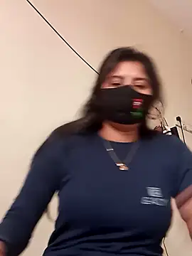 Snapshot of Cute_Nipa chatting on 01.05.25 Cute Nipa online show from 01.05.25