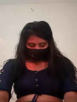 Snapshot of Cute_Nipa chatting on 03.17.25 Cute Nipa online show from 03.17.25