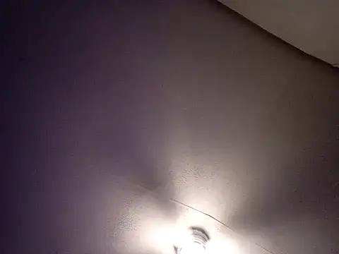 Snapshot of Xoc8_ chatting on 02.03.25 Xoc8 online show from 02.03.25