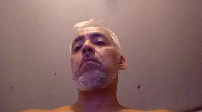 Snapshot of Xoc8_ chatting on 02.03.25 Xoc8 online show from 02.03.25