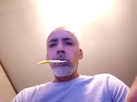 Snapshot of Xoc8_ chatting on 02.07.25 Xoc8 online show from 02.07.25