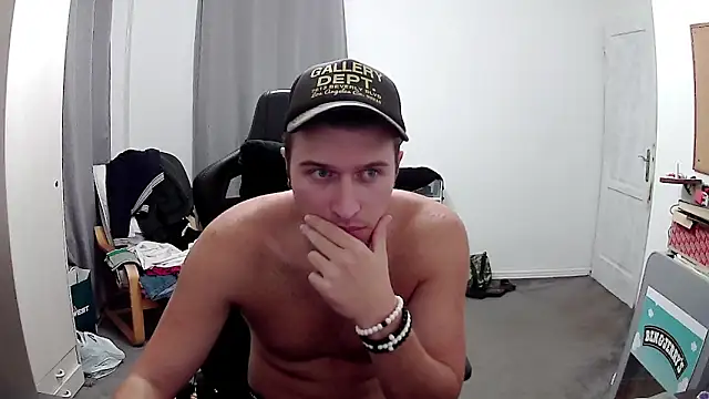 PKrisztian online show from 10.06.25