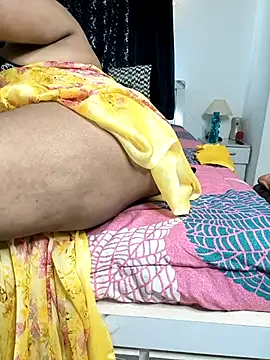 Snapshot of Selina_6 chatting on 02.08.25 Selina 6 online show from 02.08.25