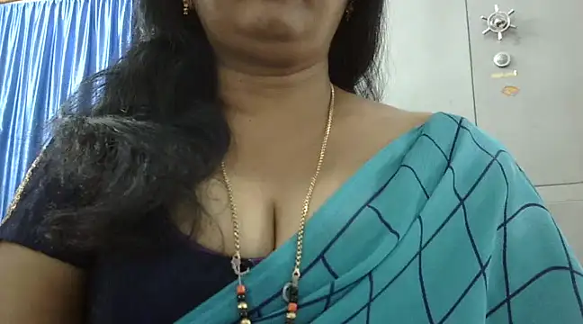 Snapshot of Vijji-telugu chatting on 03.07.25 Vijji-telugu online show from 03.07.25