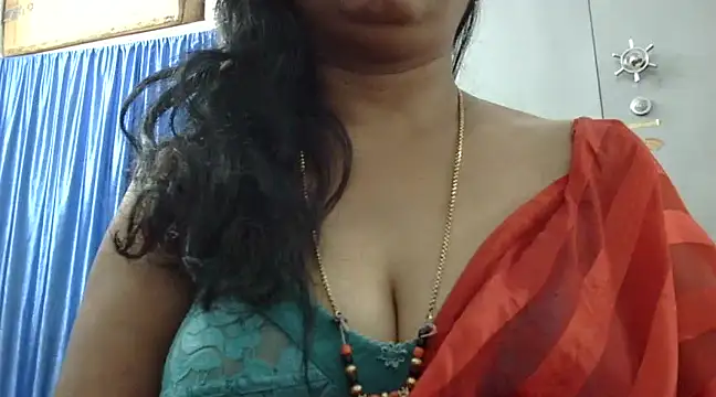 Snapshot of Vijji-telugu chatting on 03.08.25 Vijji-telugu online show from 03.08.25
