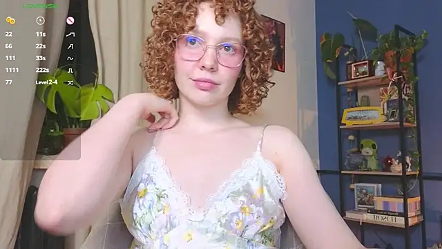 Snapshot of _lightmyfire chatting on 01.06.25  lightmyfire online show from 01.06.25