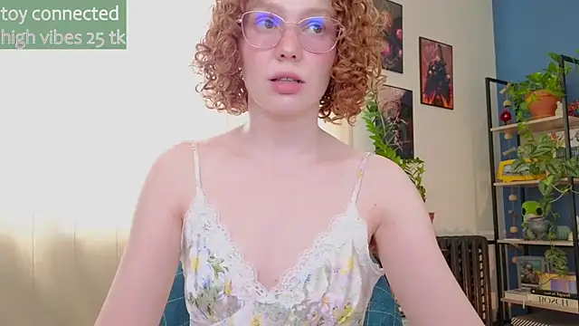 Snapshot of _lightmyfire chatting on 02.12.25  lightmyfire online show from 02.12.25