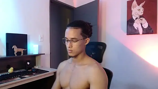 Snapshot of alejo_x3 chatting on 12.28.24 alejo x3 online show from 12.28.24