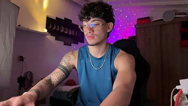 Kisan Smith online show from 04.21.26