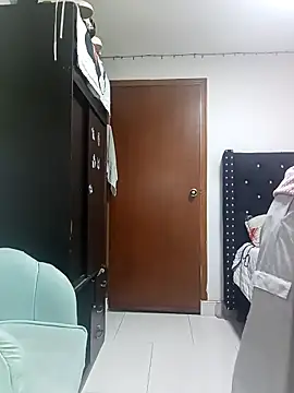 Juliet Nasty online show from 11.05.25