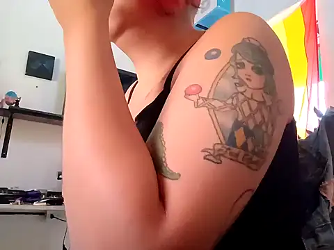 Snapshot of ConeNella chatting on 01.03.25 ConeNella online show from 01.03.25