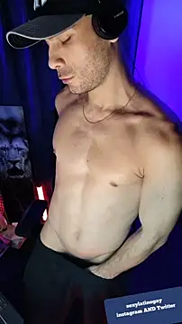 Snapshot of sexyboycolombi4 chatting on 03.10.25 sexyboycolombi4 online show from 03.10.25