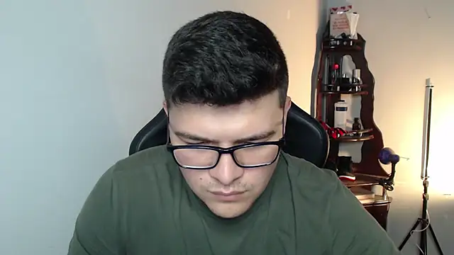 Snapshot of Plug_Control chatting on 03.01.26 Plug Control online show from 03.01.26