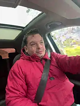 Jose HotLatino online show from 02.12.26