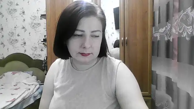 SophieNightAh online show from 11.19.25