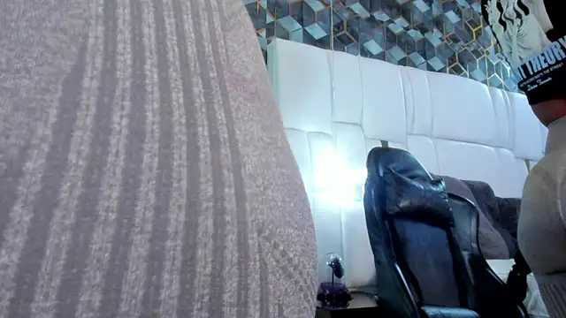 Snapshot of lia_mariana chatting on 06.19.26 lia mariana online show from 06.19.26