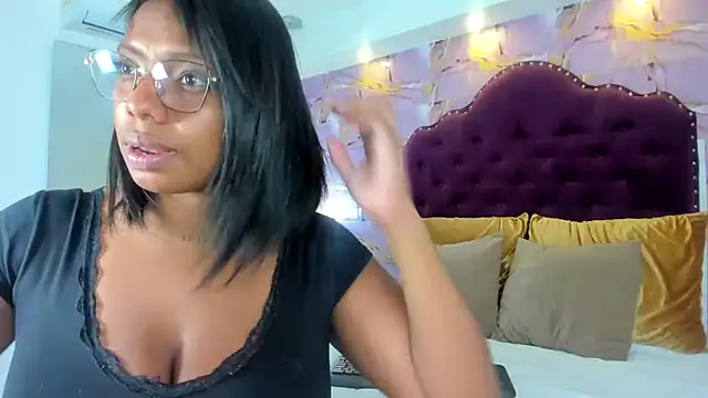 Snapshot of lia_mariana chatting on 07.11.26 lia mariana online show from 07.11.26