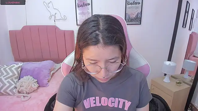 Amy joones online show from 11.22.25