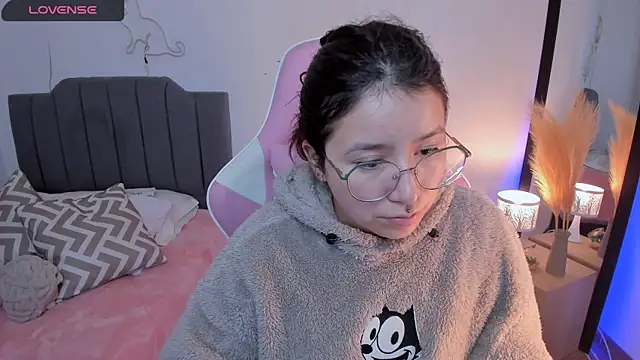 Amy joones online show from 04.07.26