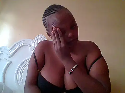 Snapshot of Sexxy-Shie chatting on 02.05.26 Sexxy-Shie online show from 02.05.26