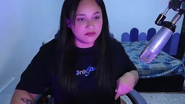 Snapshot of Luciernaga18 chatting on 06.30.26 Luciernaga18 online show from 06.30.26