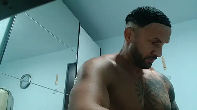 Magnificmuscles89 online show from 05.19.26