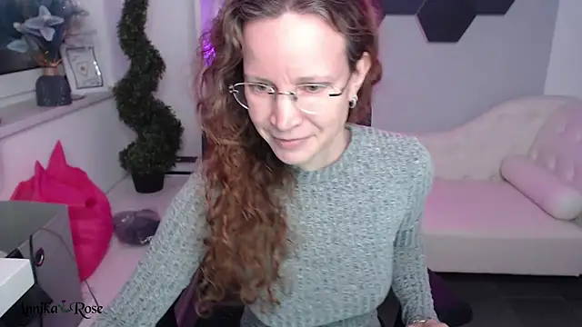 Snapshot of AnnikaRose chatting on 02.15.25 AnnikaRose online show from 02.15.25