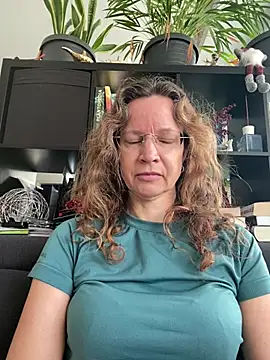 AnnikaRose online show from 02.25.26