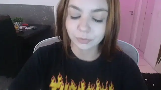 HotRuiva online show from 10.12.25