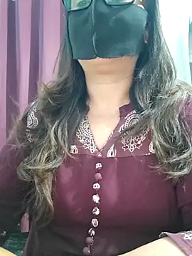 Aishwaryaa 69 online show from 04.13.26