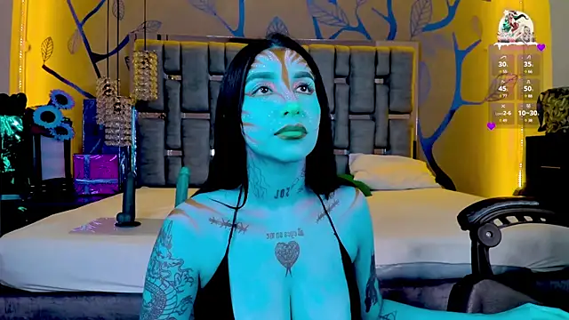 Leiaa  online show from 12.28.24