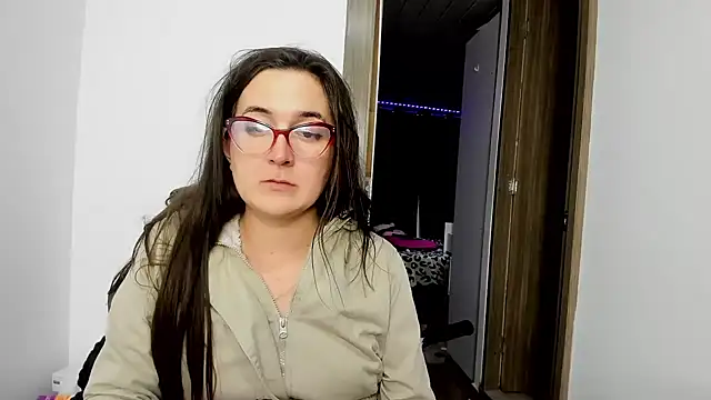 Sweet-Suck69 online show from 02.11.25