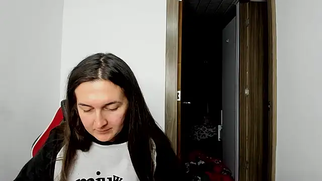 Sweet-Suck69 online show from 02.21.25