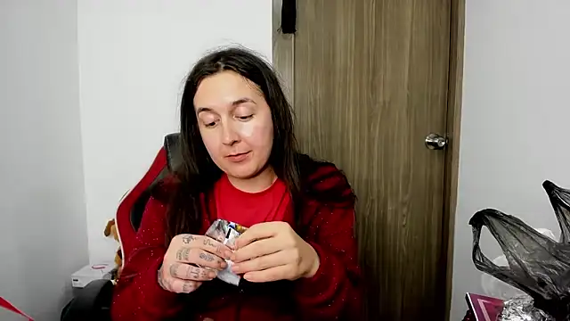 Sweet-Suck69 online show from 03.04.25