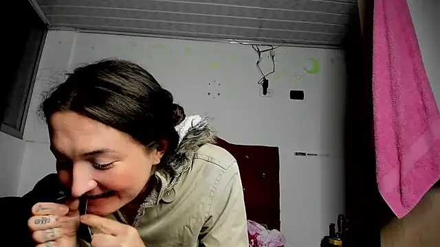 Sweet-Suck69 online show from 03.16.25