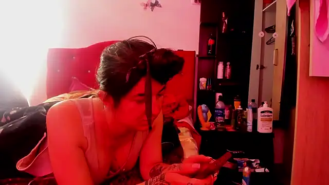 Sweet-Suck69 online show from 11.18.25