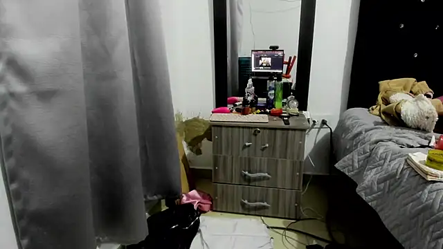 Sweet-Suck69 online show from 03.15.26