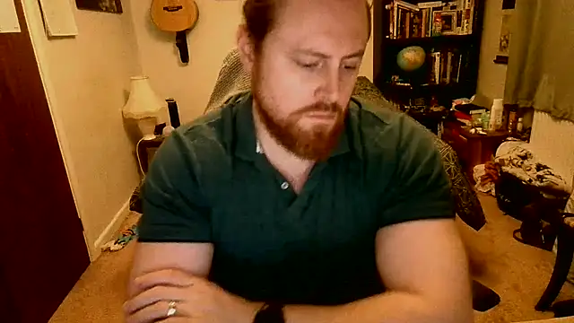 Snapshot of Hairy_Guy30 chatting on 09.08.25 Hairy Guy30 online show from 09.08.25