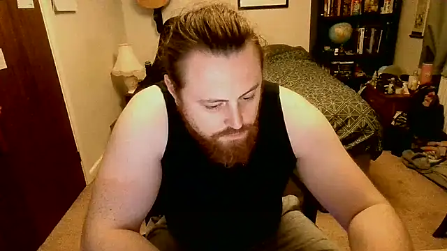 Snapshot of Hairy_Guy30 chatting on 11.04.25 Hairy Guy30 online show from 11.04.25