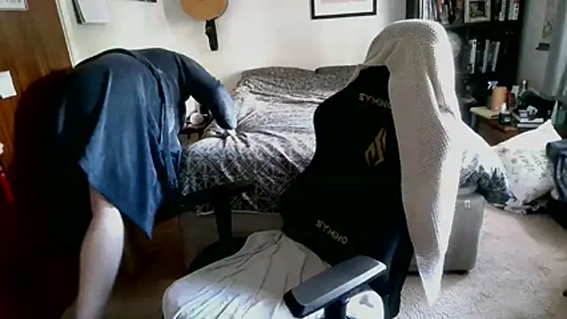 Hairy Guy30 online show from 05.14.26