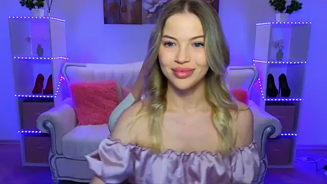 EmmyMills online show from 01.09.26