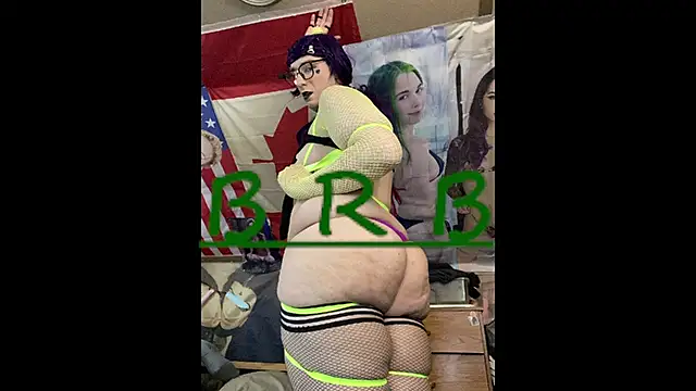 Snapshot of cosmicjones chatting on 03.31.26 cosmicjones online show from 03.31.26