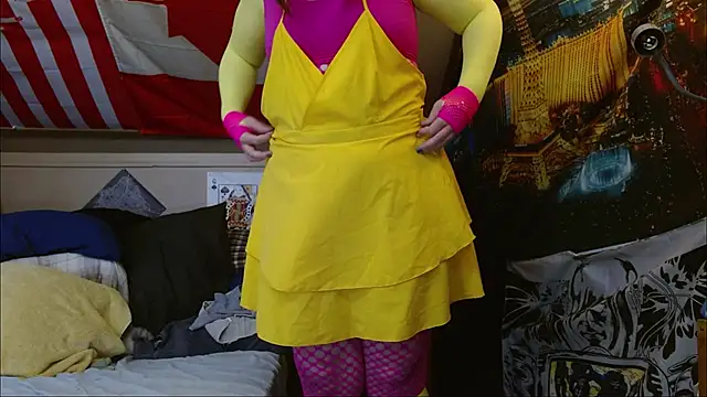 Snapshot of cosmicjones chatting on 04.12.26 cosmicjones online show from 04.12.26