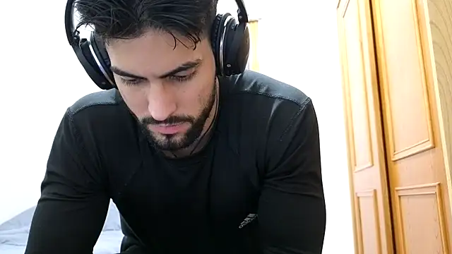 Snapshot of Jackyrose chatting on 12.14.24 Jackyrose online show from 12.14.24