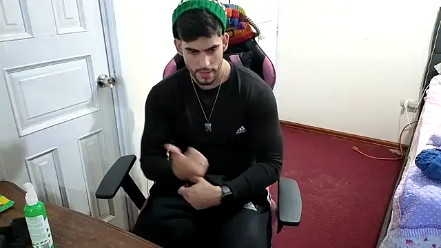 Snapshot of Jackyrose chatting on 12.22.25 Jackyrose online show from 12.22.25