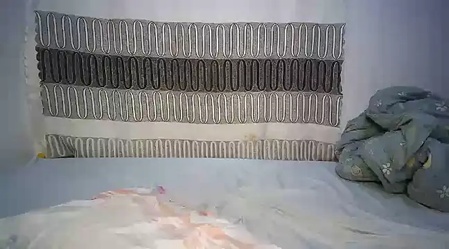 Snapshot of Doll_shee chatting on 02.16.25 Doll shee online show from 02.16.25